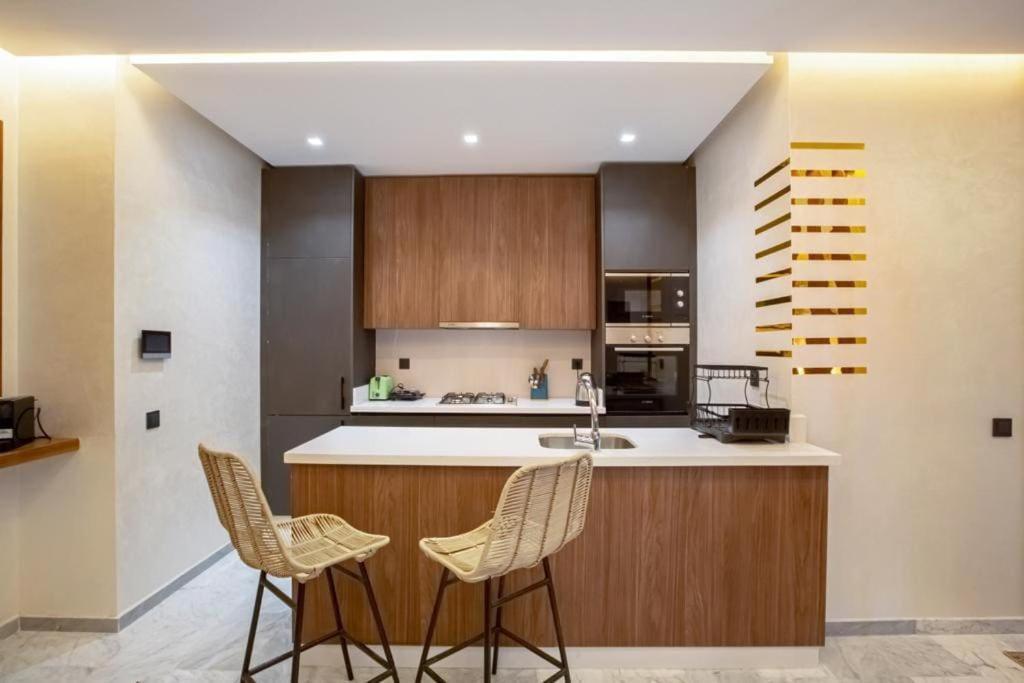 Luxury Apartment In Center Of Marrakech City มาร์ราเกช ภายนอก รูปภาพ